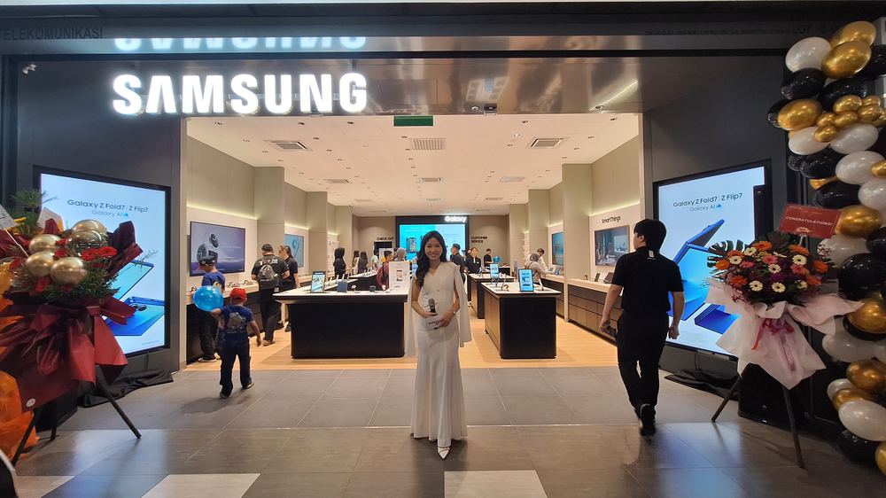 Samsung Experience Store opening